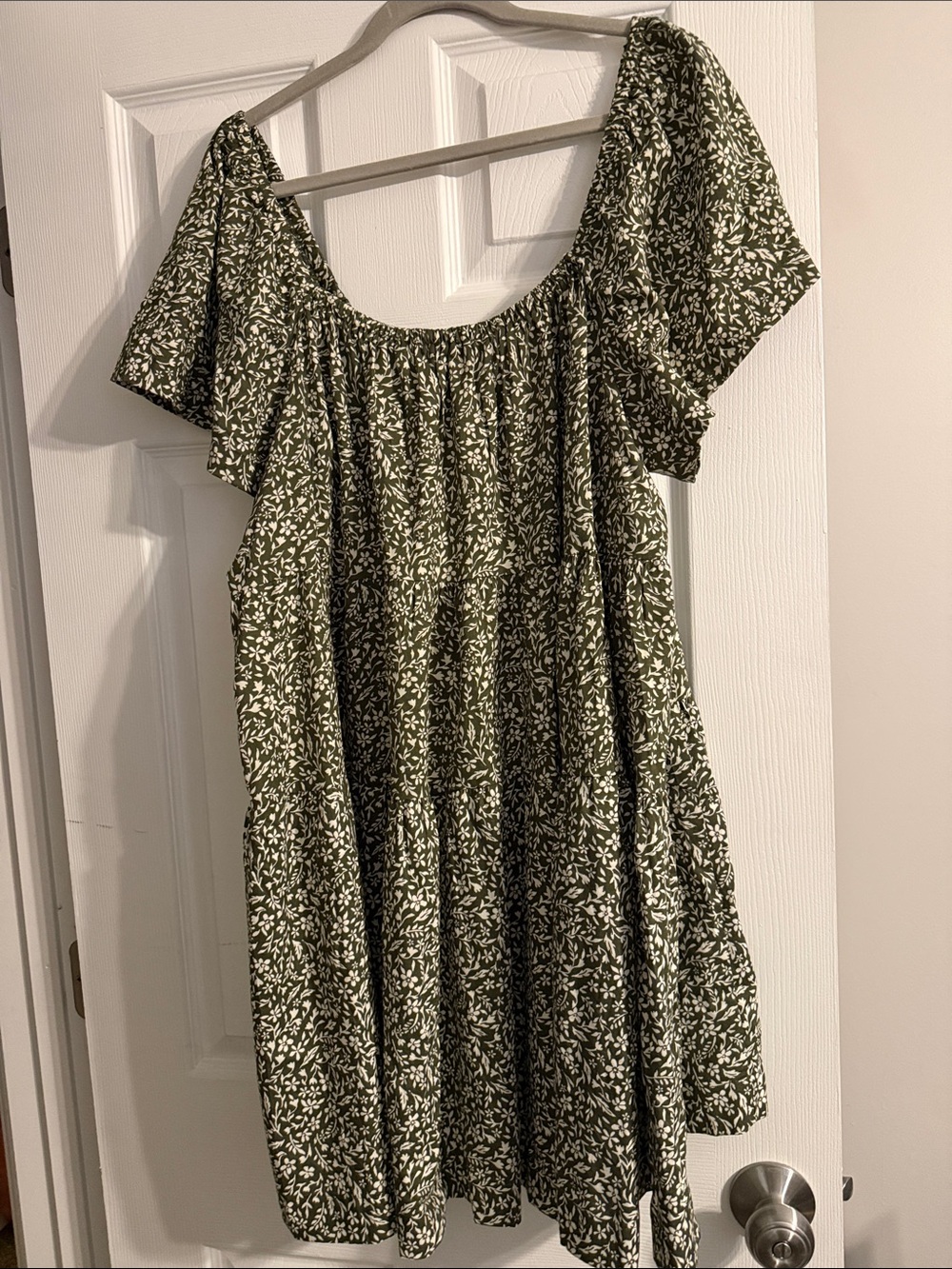 2X Old Navy Olive Green Floral Dress